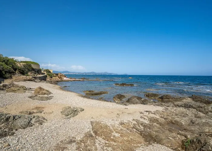 Les Calanques Du Parc-2 By Interhome * Saint Aygulf